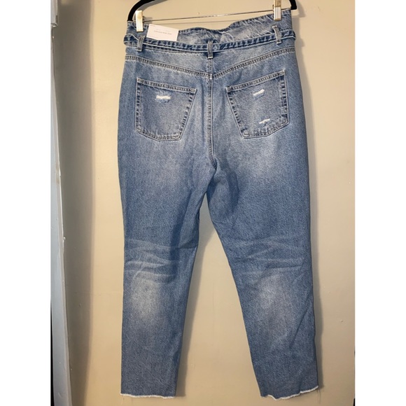 High Rise Mom Jeans - Picture 3 of 6